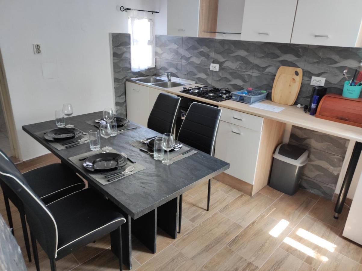 Apartman Selce Exterior photo